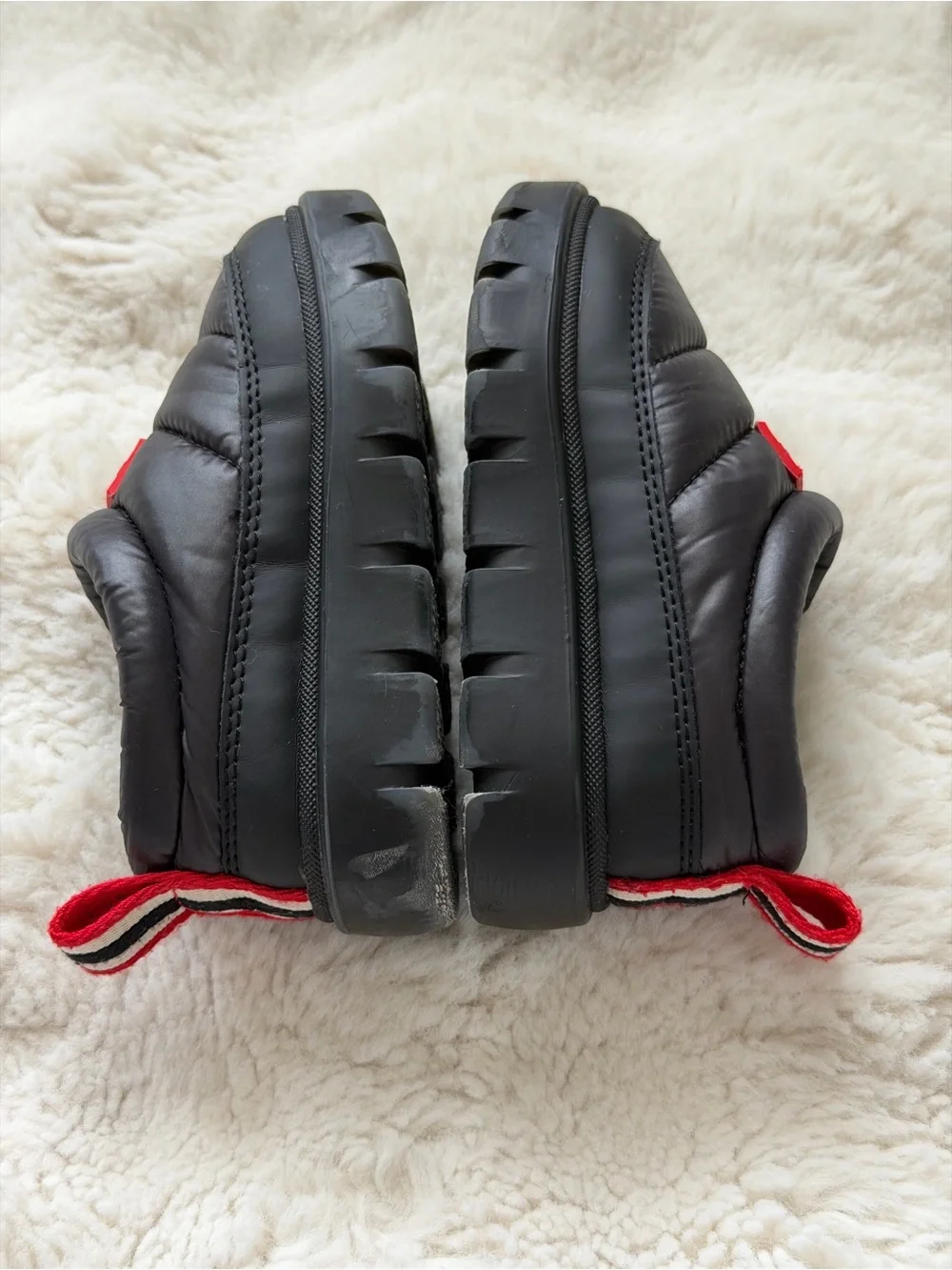 Hunter Original In/Out Puffer Slipper Booties Black Red Toddler